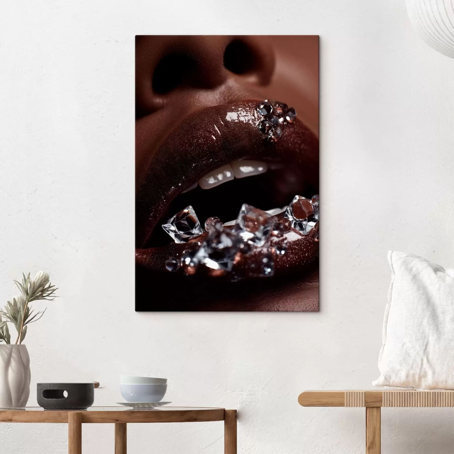 murales de pared Primer plano de unos labios brillantes con cristales transparentes s49983