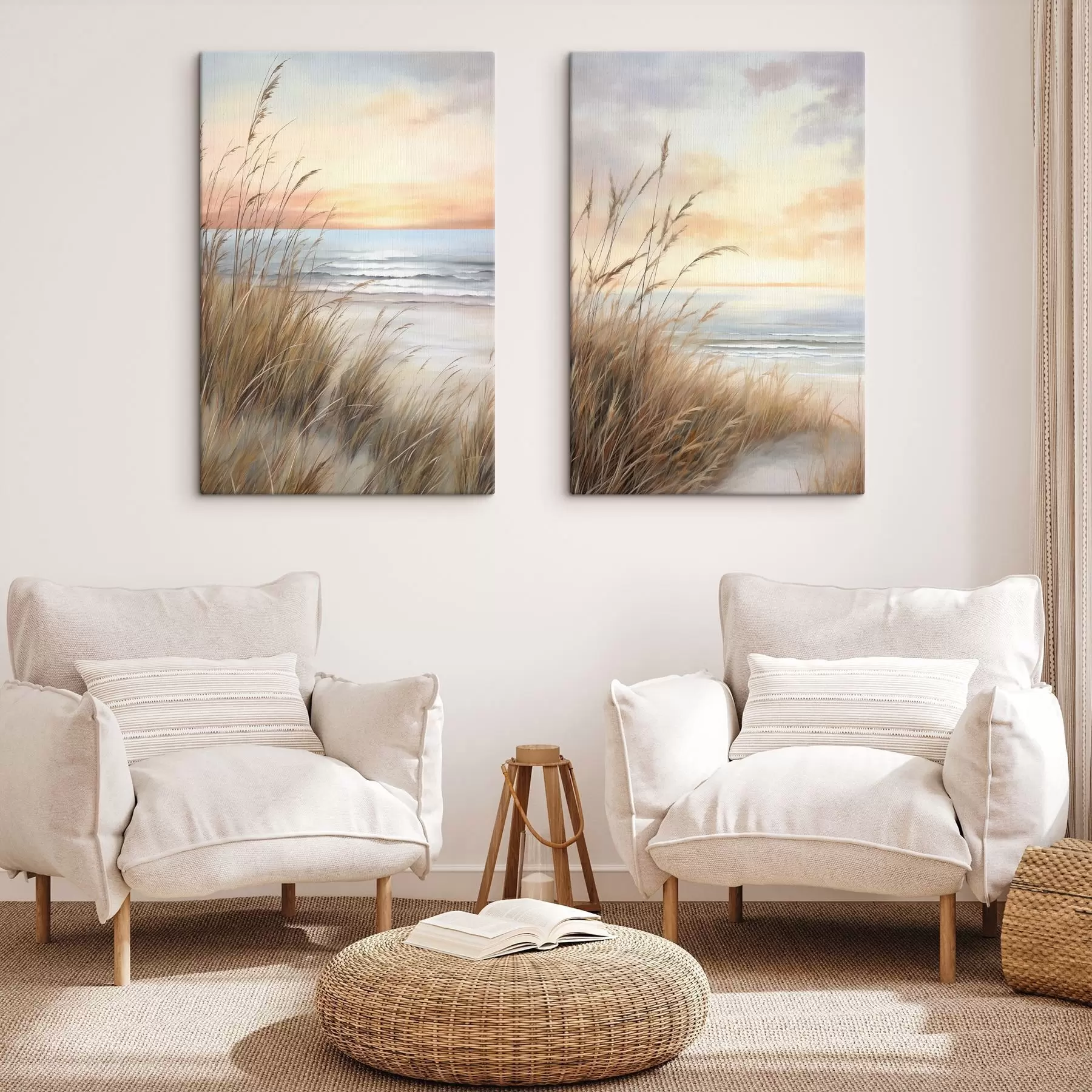 murales de pared Hierba alta y seca en primer plano, con una playa y el mar; una suave puesta de sol con colores pastel m30838