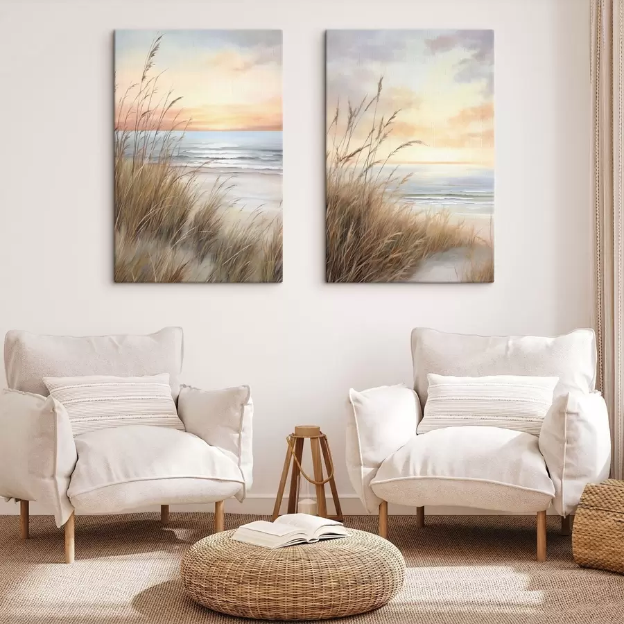 murales de pared Hierba alta y seca en primer plano, con una playa y el mar; una suave puesta de sol con colores pastel m30838