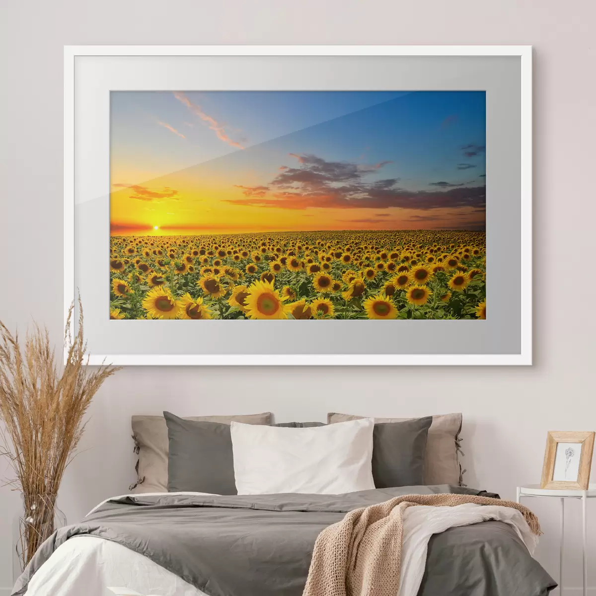 Poster Campo de girasoles al atardecer. Una vista preciosa f05429