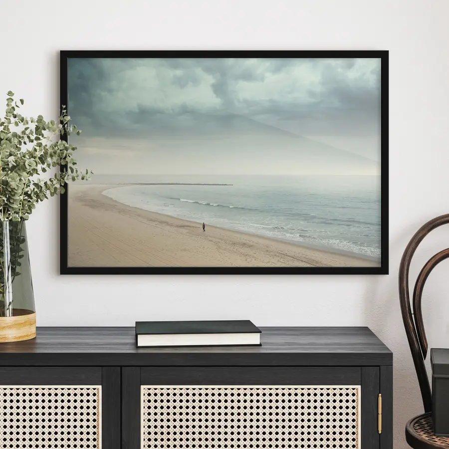 murales de pared Figura solitaria caminando por la playa f37470